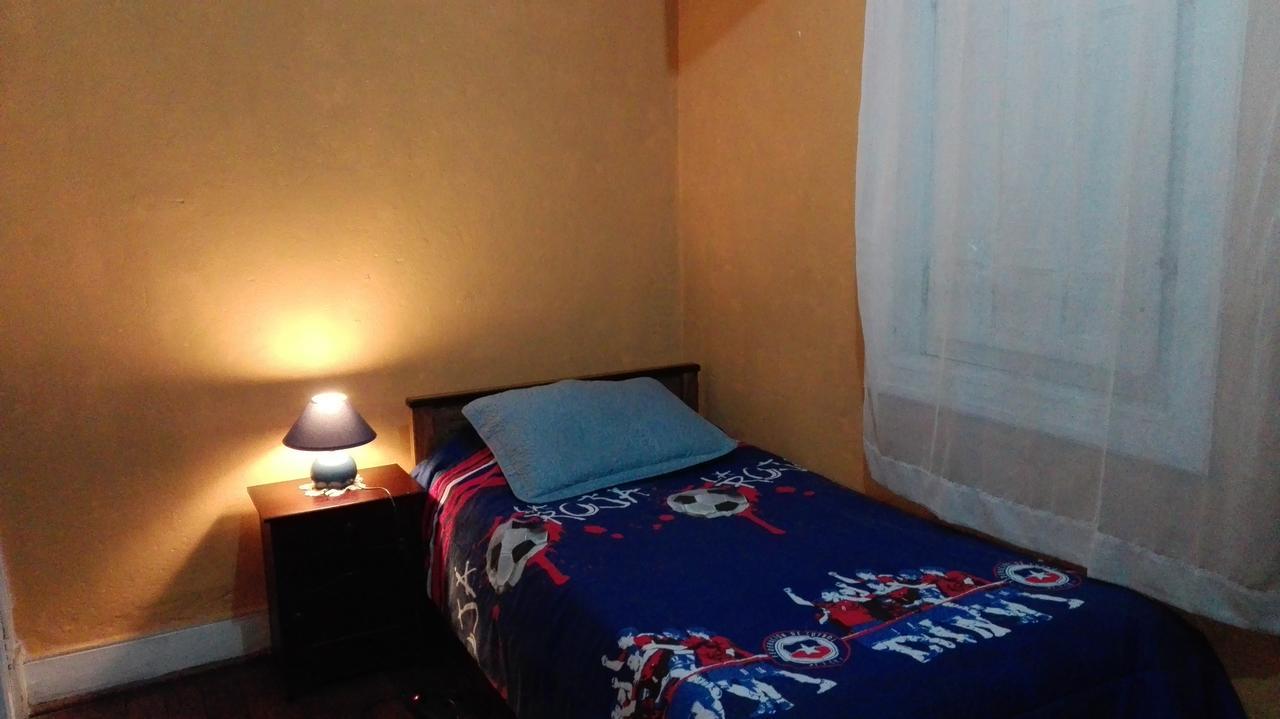 Bed and Breakfast La Casa Almeyda Сантьяго Экстерьер фото
