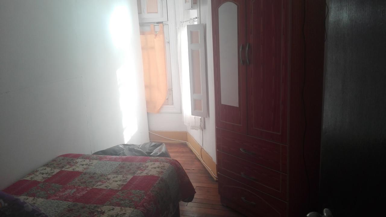 Bed and Breakfast La Casa Almeyda Сантьяго Экстерьер фото